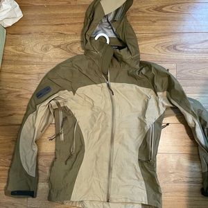 Arc’teryx jacket